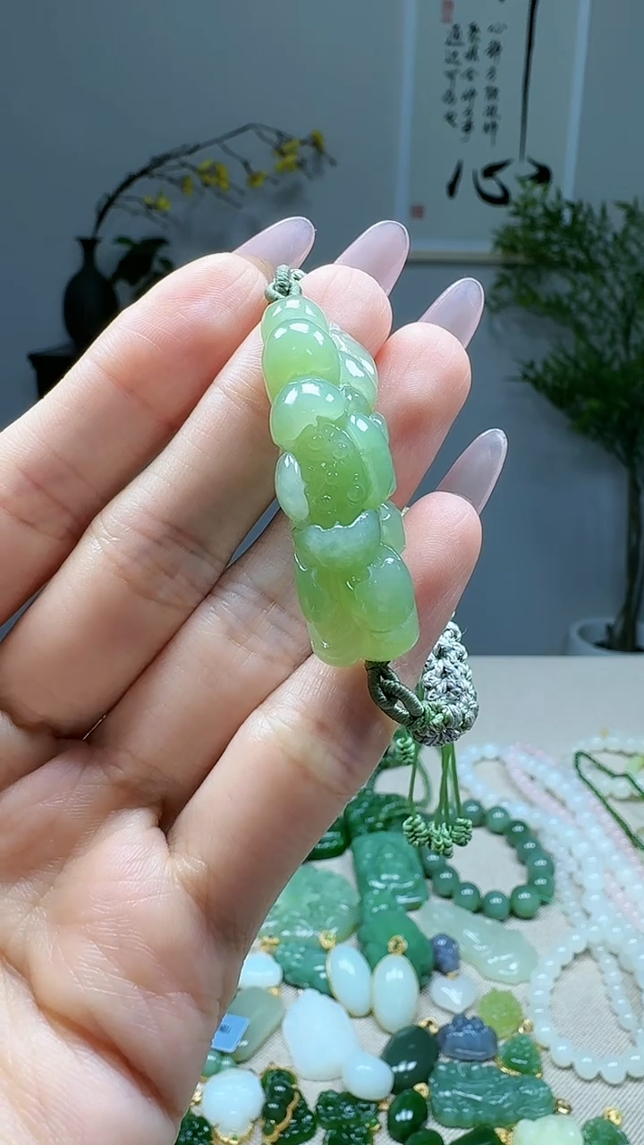 未镶嵌和田玉挂件1