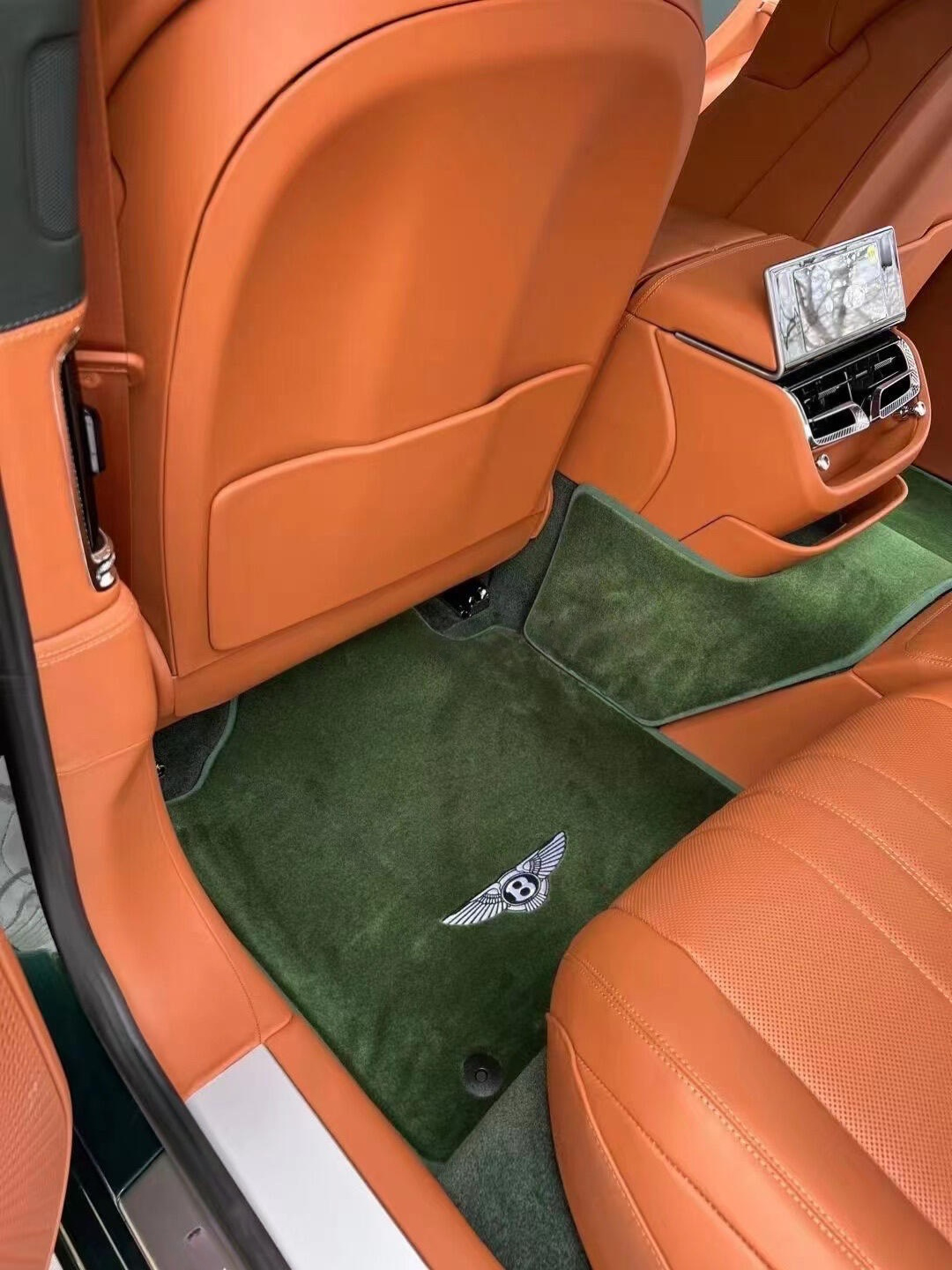 《宾利专拍》宾利羊毛脚垫专拍宾利添越羊毛脚垫专车专用汽车脚垫