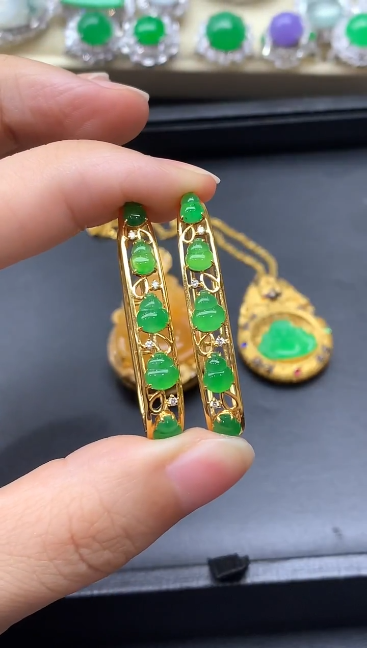 颈饰18K金镶嵌翡翠710中国好珍宝