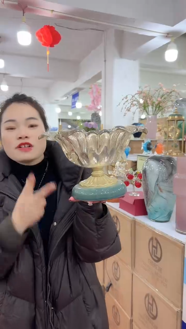 【闪购商品】无铅玻璃甄选花器-s-早8