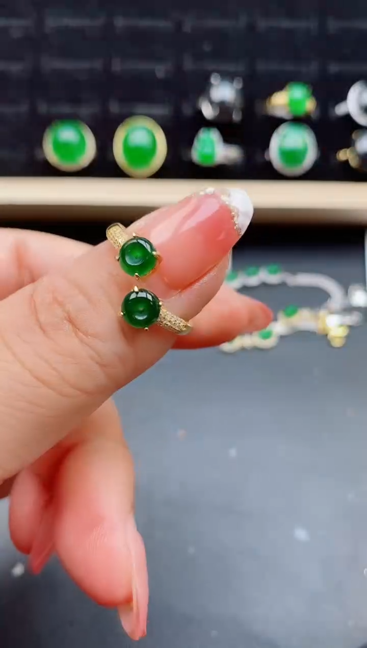 【闪购商品】翡翠戒指银S925镶嵌12112