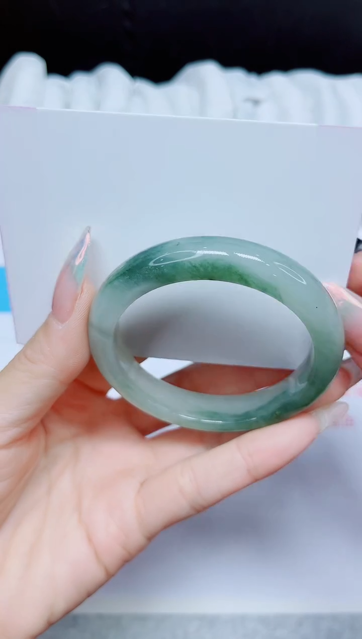 石英质玉手镯未镶嵌106.