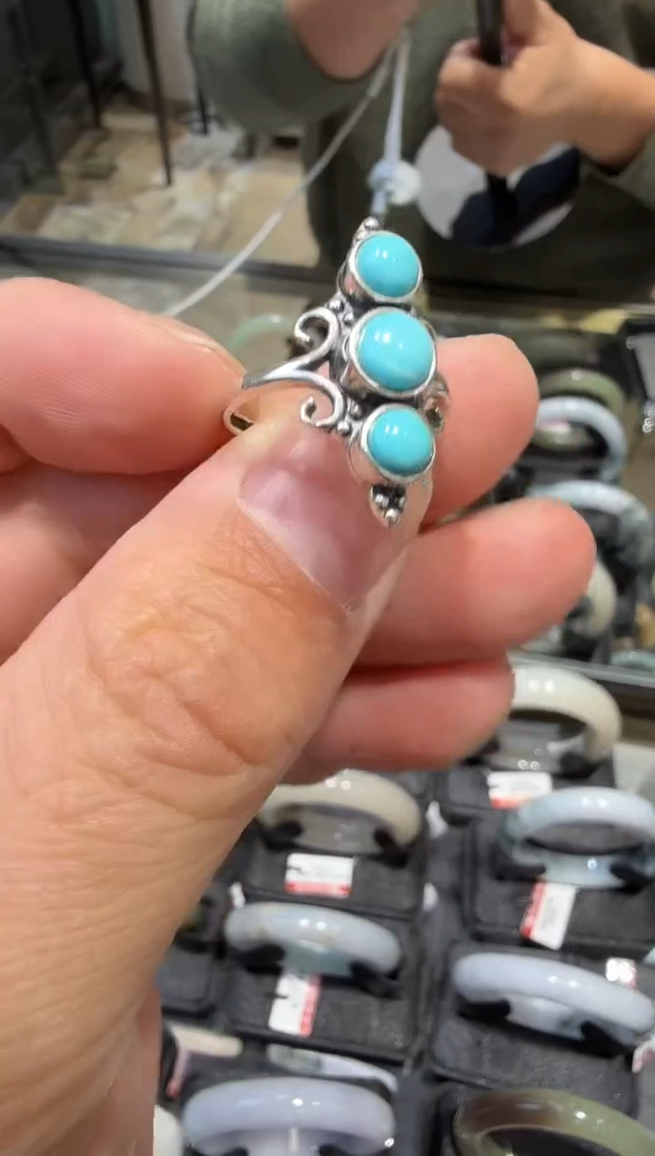 银无湖北多样性发一