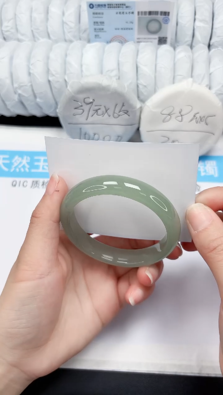 【闪购商品】石英质玉手镯未镶嵌21-59.6