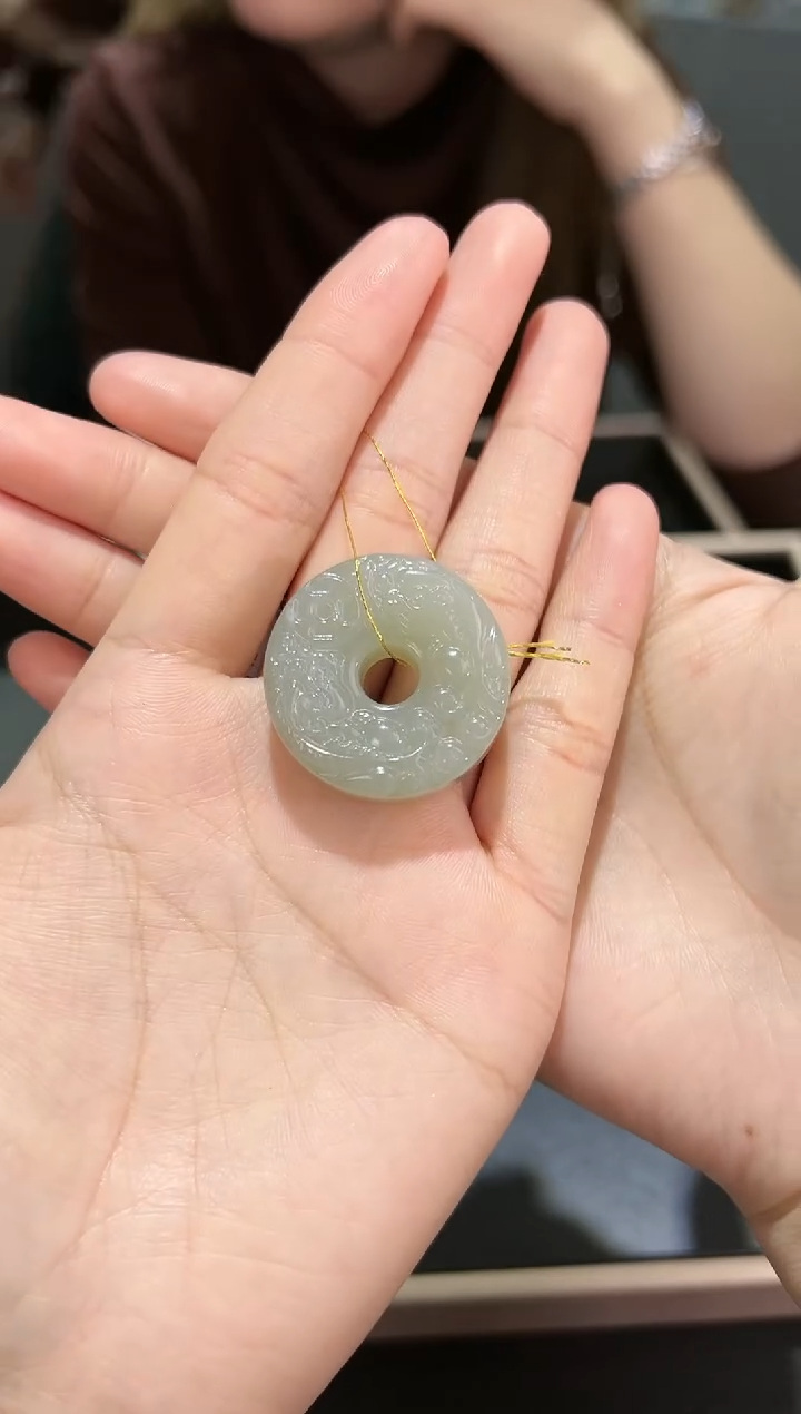 【闪购商品】和田玉吊坠(赠链)未镶嵌且末料青白玉貔貅