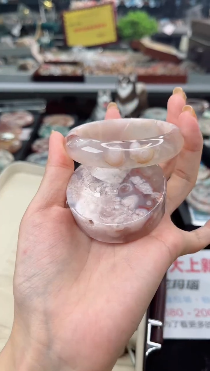 【闪购商品】石英质玉手镯未镶嵌57圈口（赠品镯心）3570185