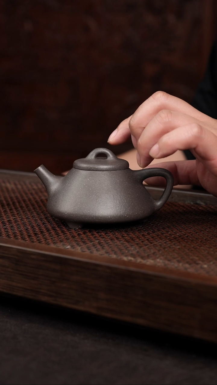 【闪购商品】紫砂茶壶千禧紫泥子冶