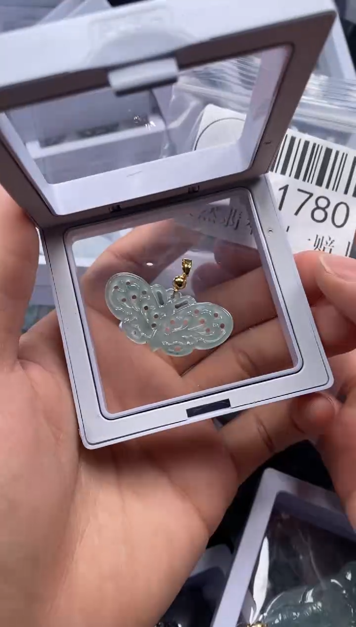 吊坠(不含链)未镶嵌翡翠1780