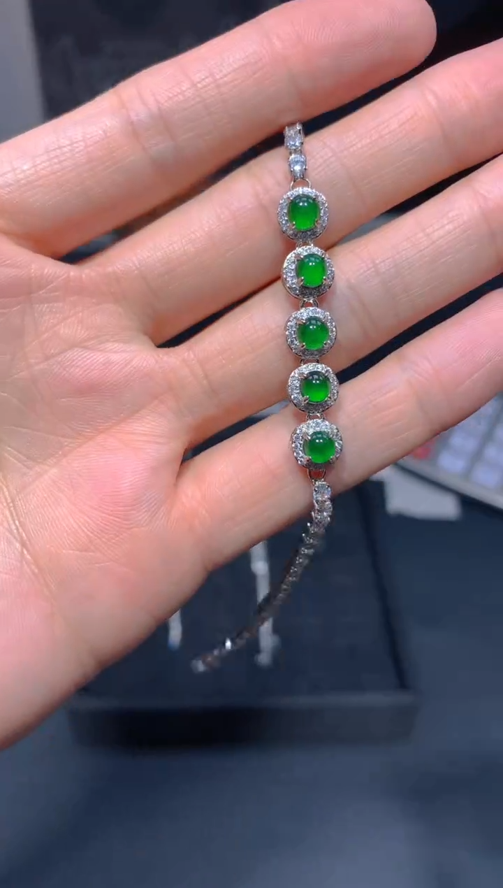 【闪购商品】定制翡翠未镶嵌50多样性发货(发其一）