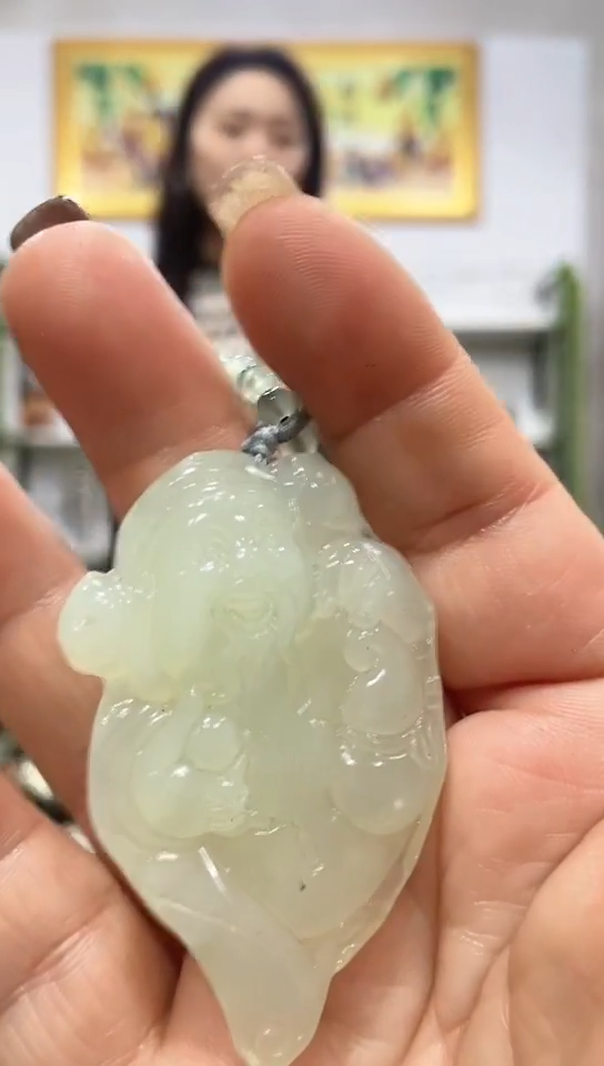 未镶嵌岫玉挂件 