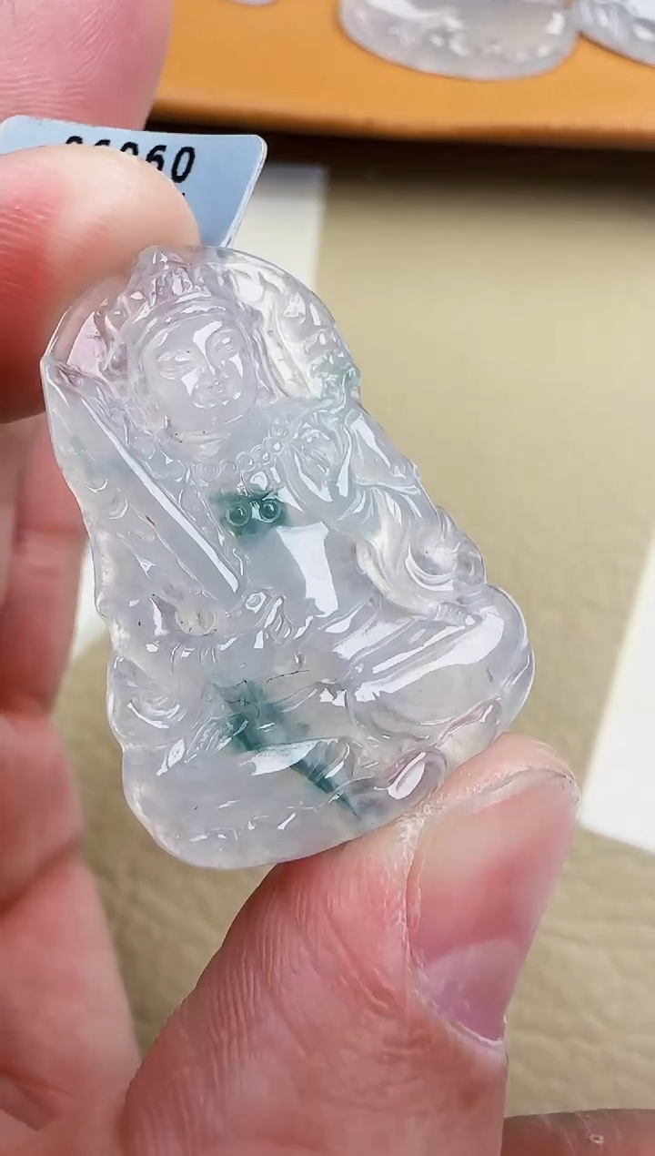 【闪购商品】翡翠颈饰未镶嵌翡翠