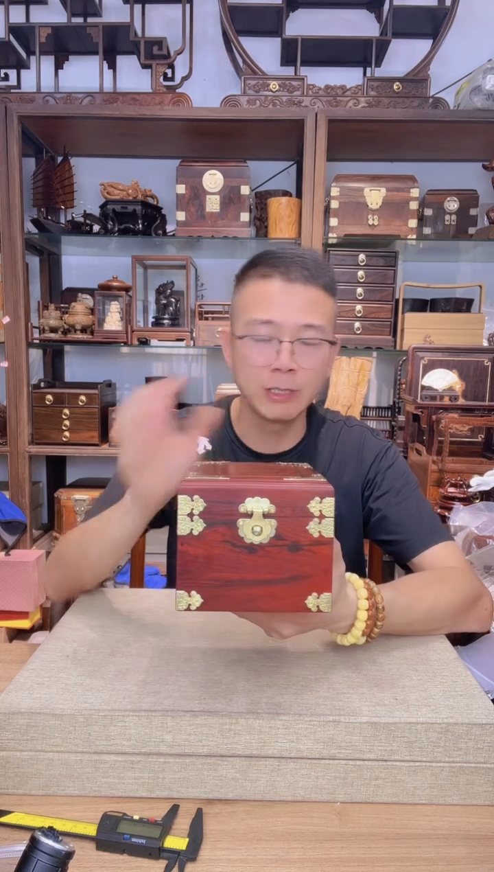 乌木类书架411微凹茶壶翻盖盒   瑕疵