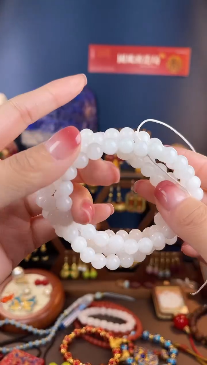 未镶嵌和田玉挂件一***虎，项链