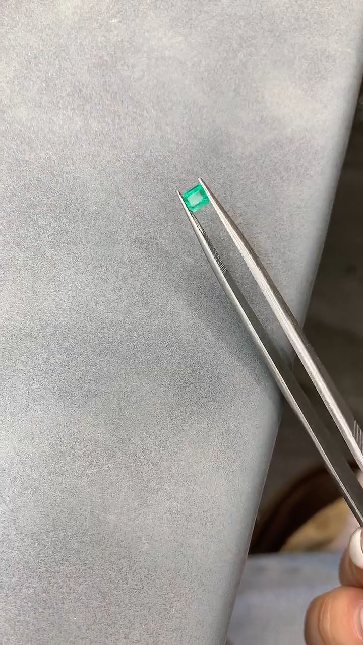 裸石祖母绿兜*牛6祖母绿裸石0.37ct