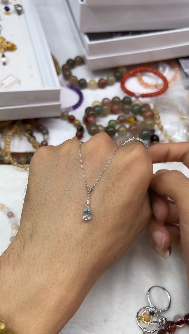 银S925镶嵌颈饰海蓝宝石1224m090多样性发其一