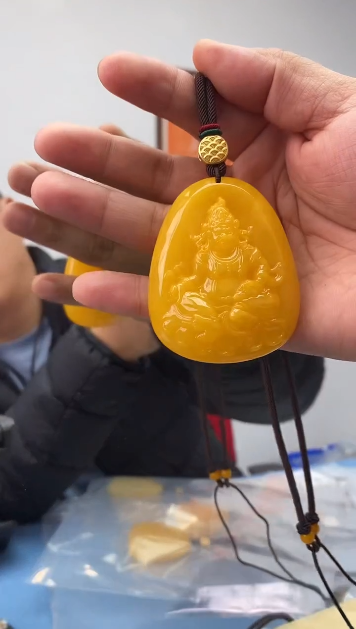 琥珀未镶嵌珠宝奇石假一罚十，黄财神多样性发一件035