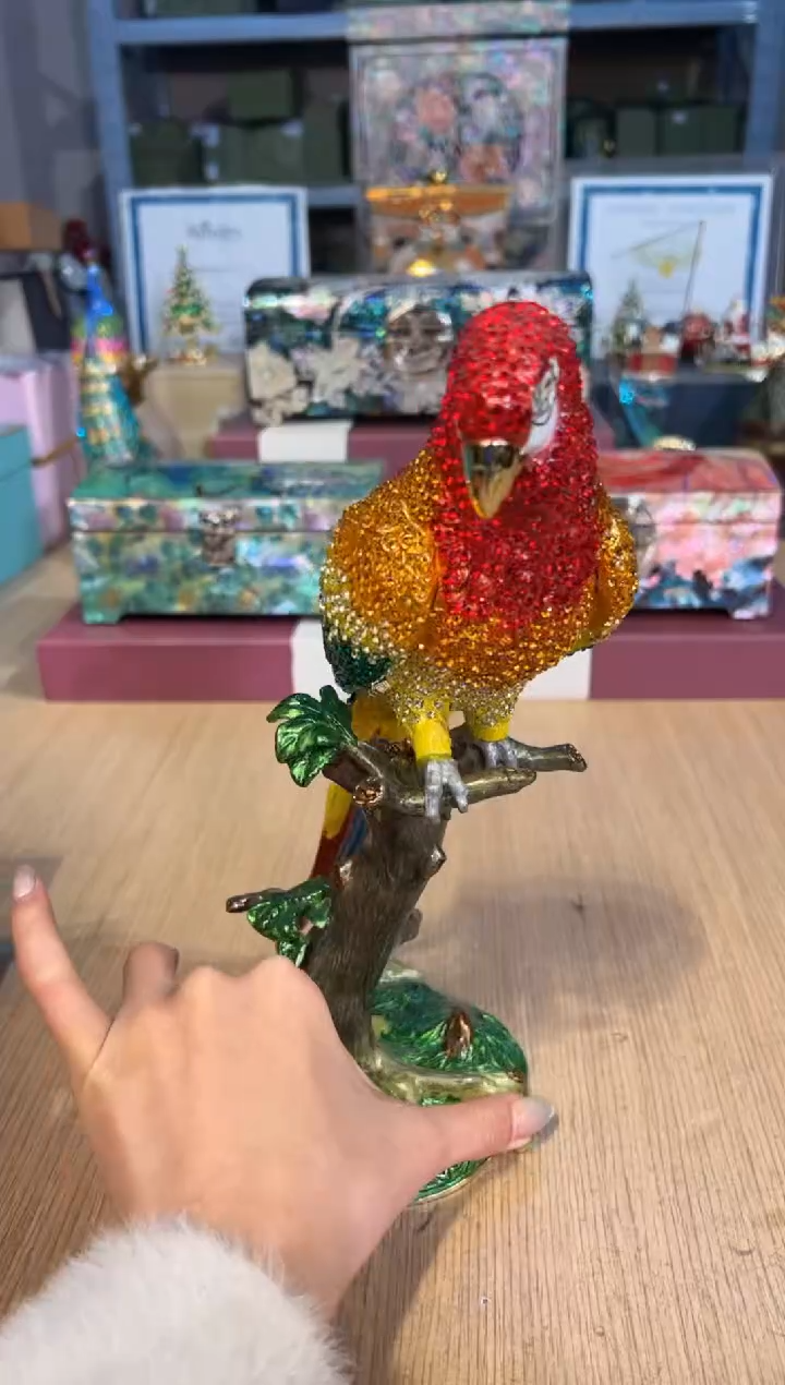 【闪购商品】杯27限定大鹦鹉（红盒）