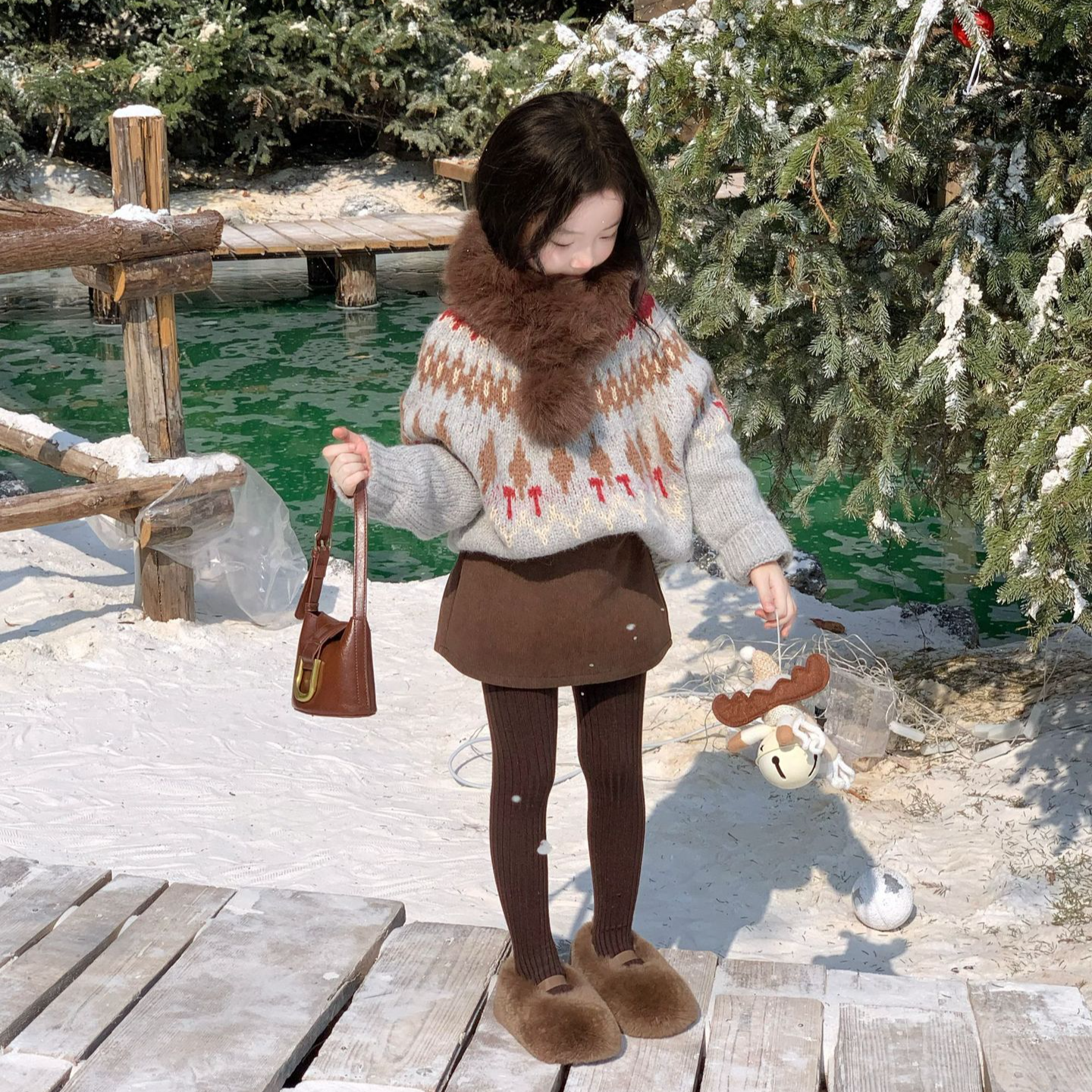 空空子.Studio【圣诞费尔岛】冬女童洋气新年毛衣加厚加绒短裙套装