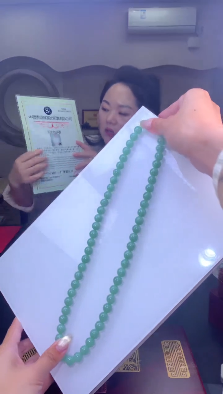 【闪购商品】定制翡翠未镶嵌挂件发货（拍一发一）