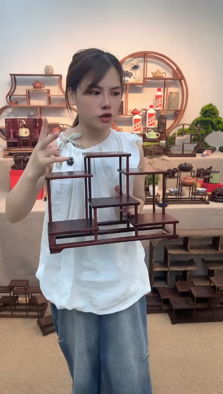 微凹黄檀（南美大红酸枝）前后台博古架一个