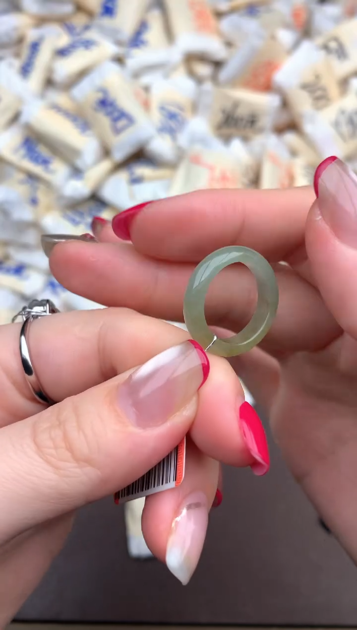 翡翠挂件未镶嵌一8圈