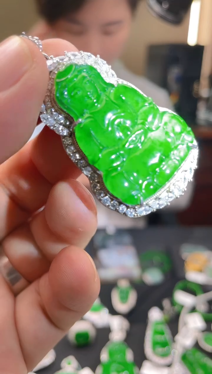 【闪购商品】翡翠颈饰未镶嵌多样性发其一