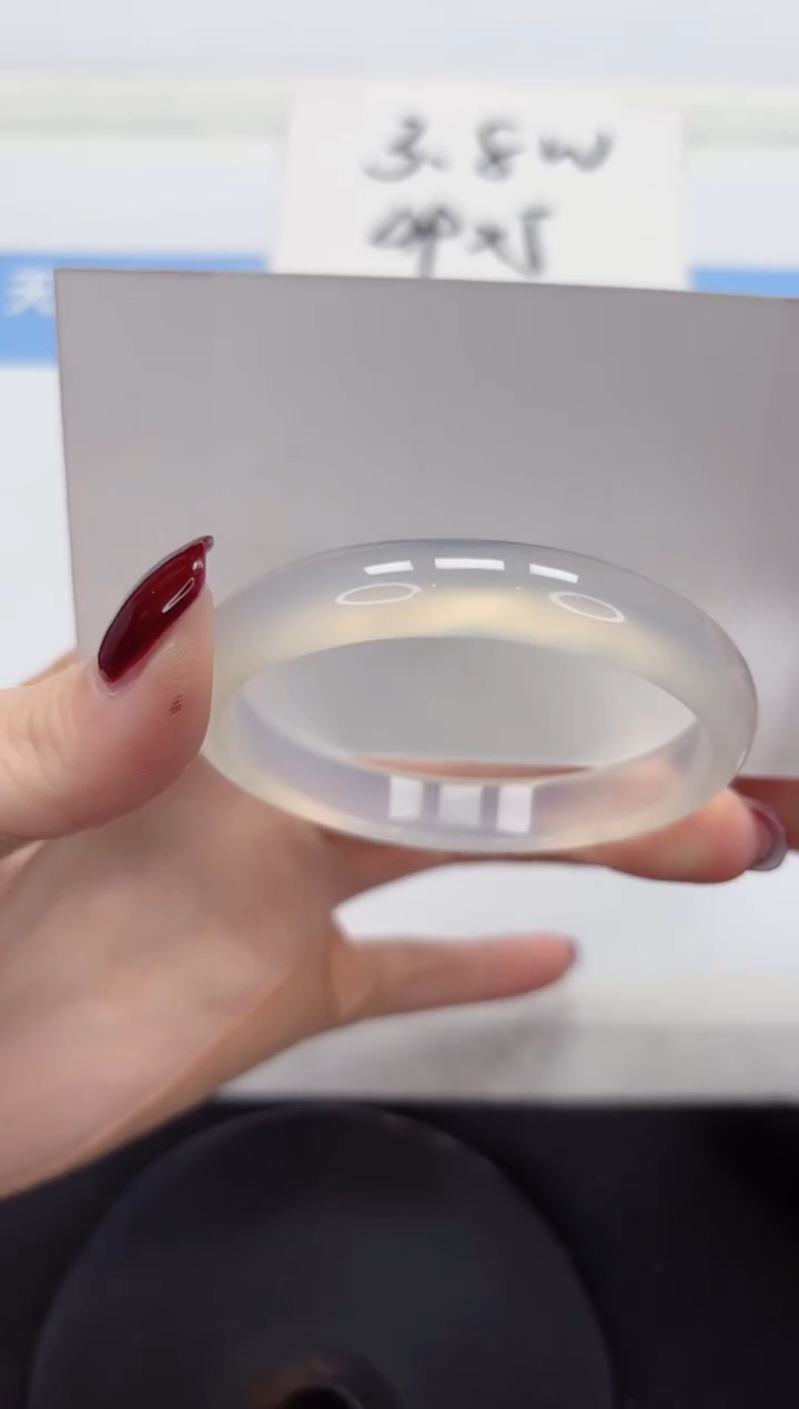 石英质玉手镯未镶嵌A121-52.8