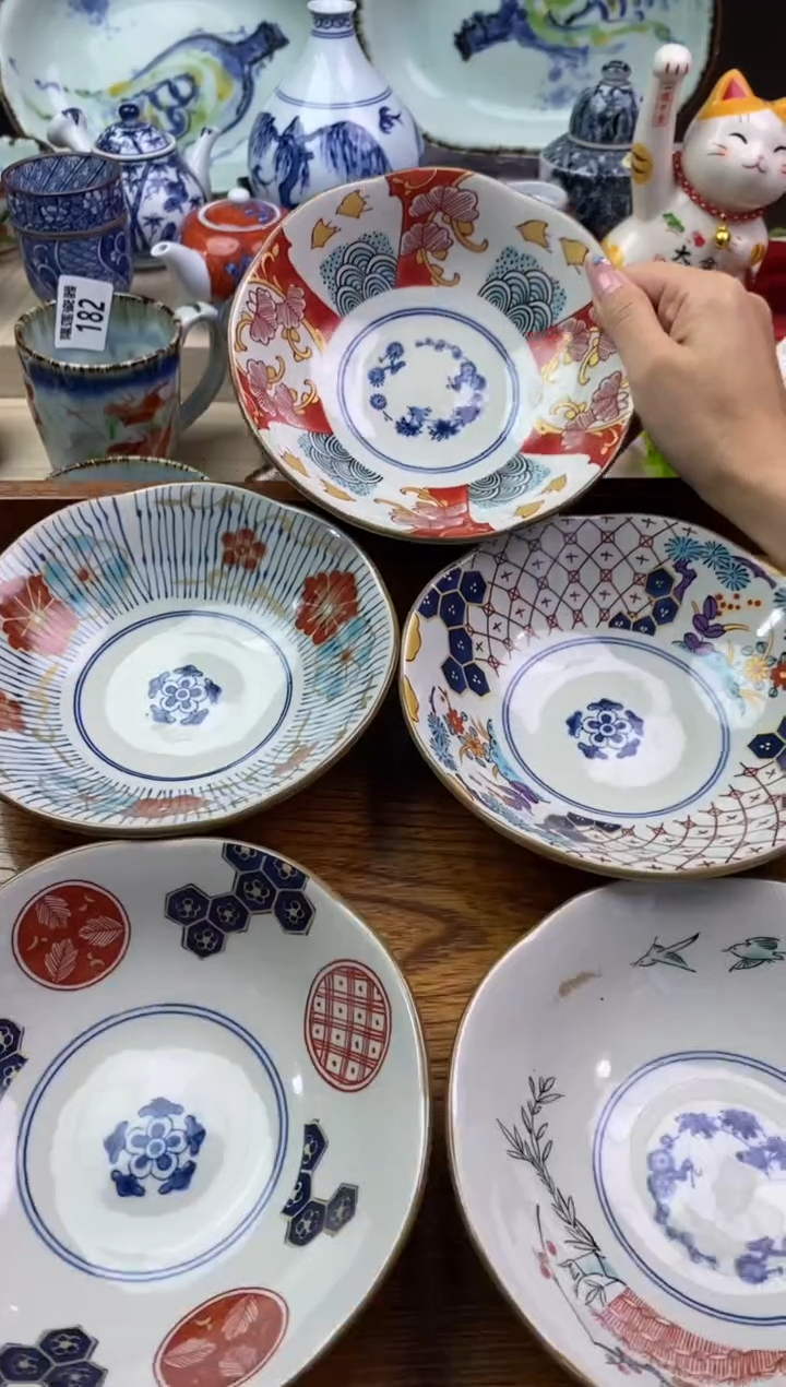 【闪购商品】瓷片隆莲瓷器欢迎大家