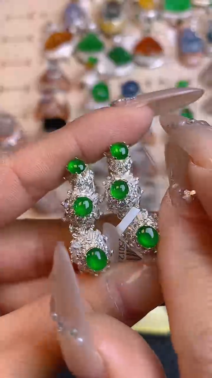 【闪购商品】定制翡翠未镶嵌天然A货翡翠209