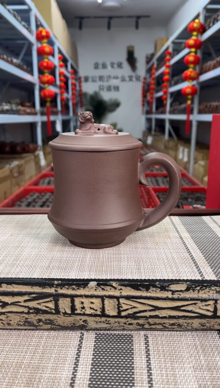 【闪购商品】紫砂茶杯紫泥卧虎藏龙光素茶隔盖杯礼盒装
