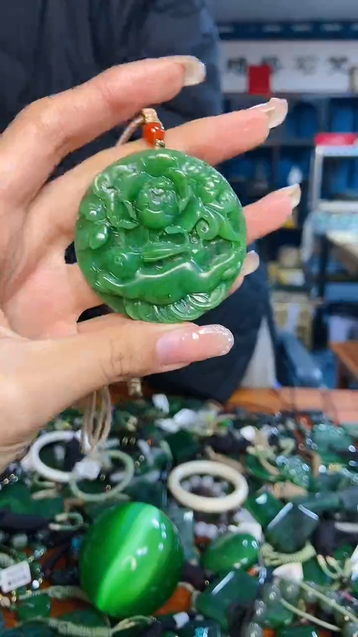 未镶嵌和田玉挂件1