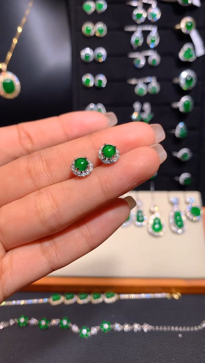 【闪购商品】翡翠耳饰银S925镶嵌多样性