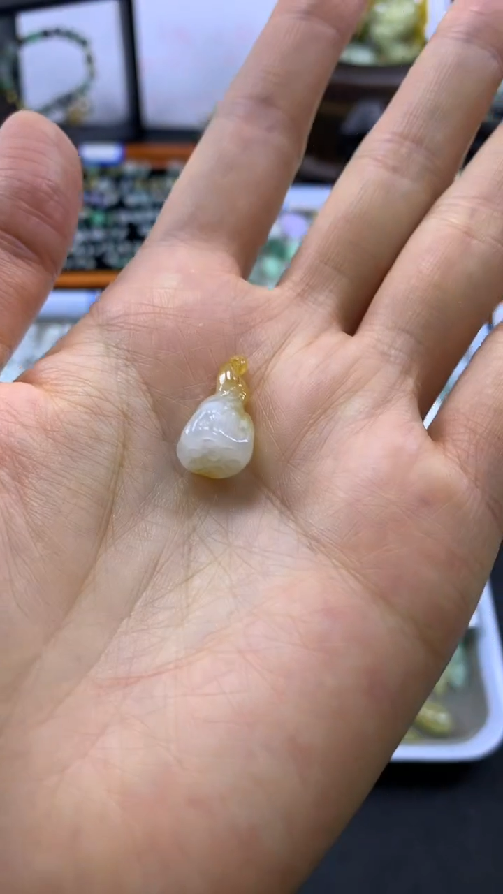 颈饰未镶嵌翡翠壮**情小莲蓬