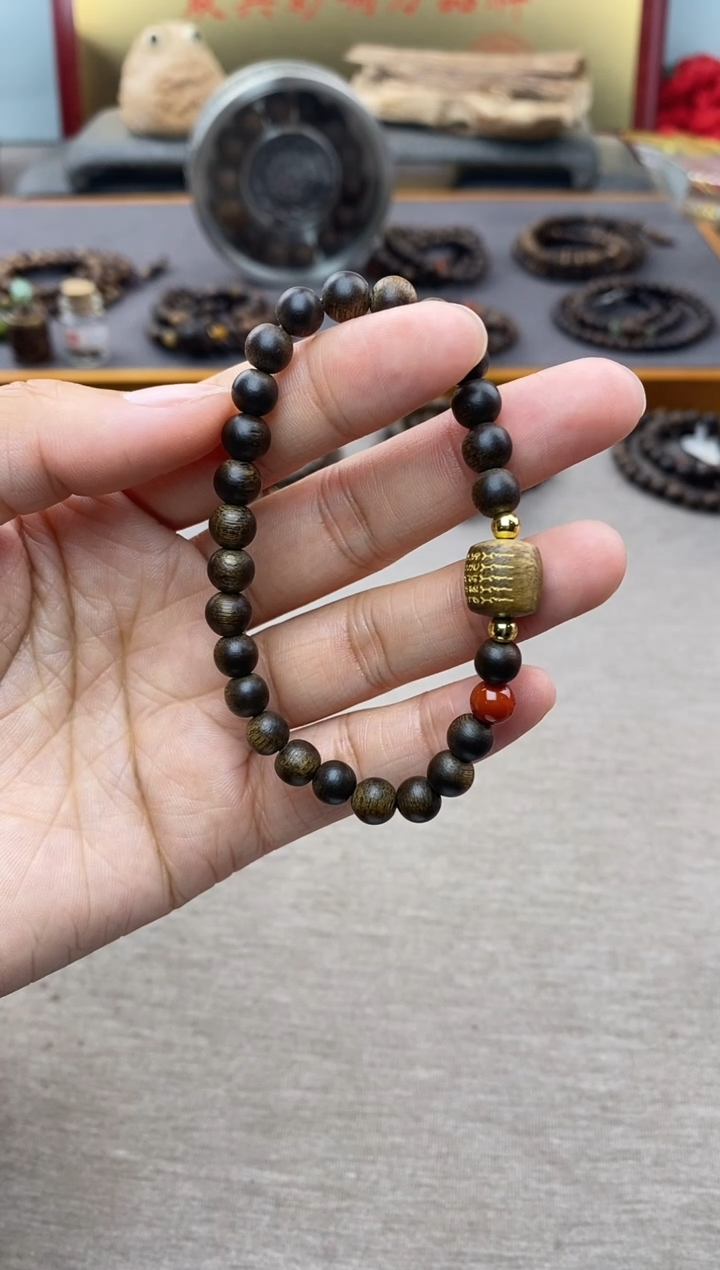 【闪购商品】沉香手串富森红土0.6+五条+配饰沉水单圈