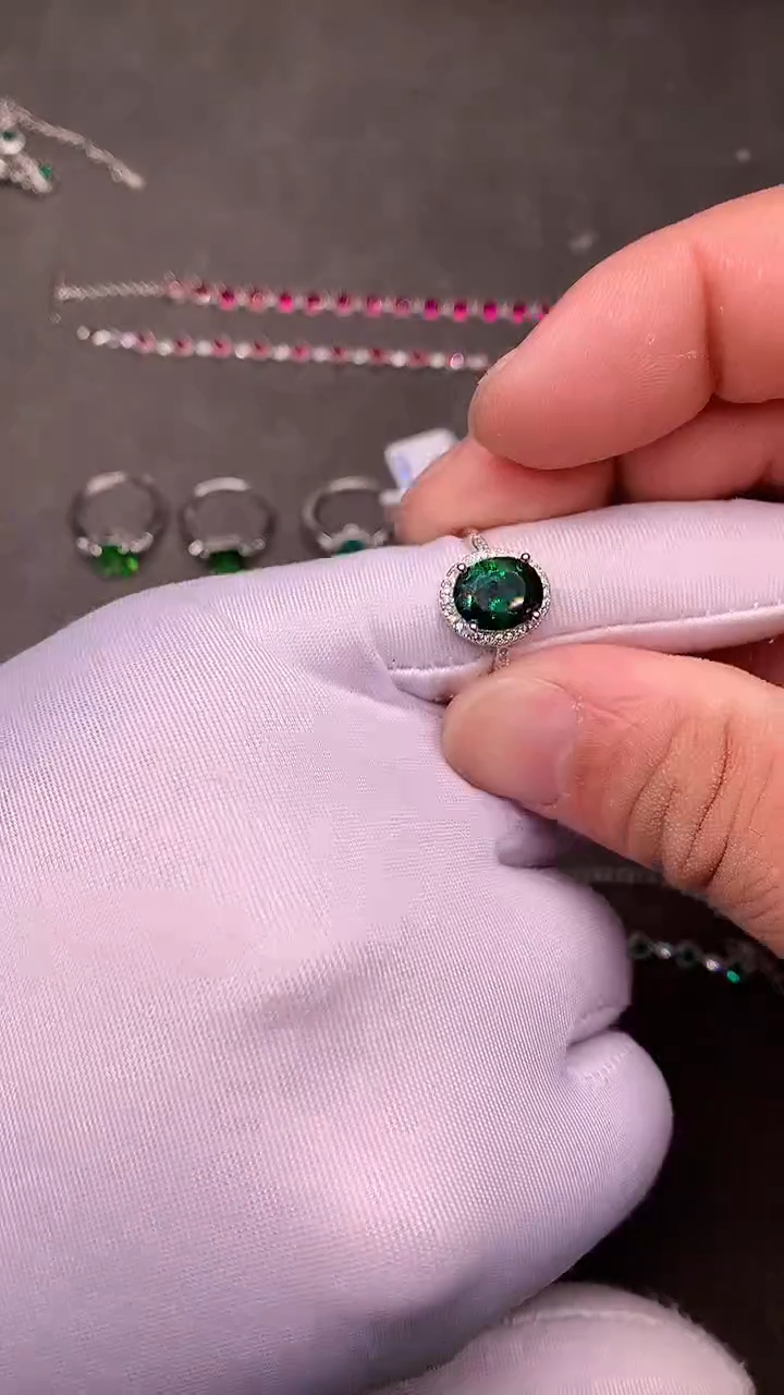 【闪购商品】透辉石戒指银S925镶嵌.......