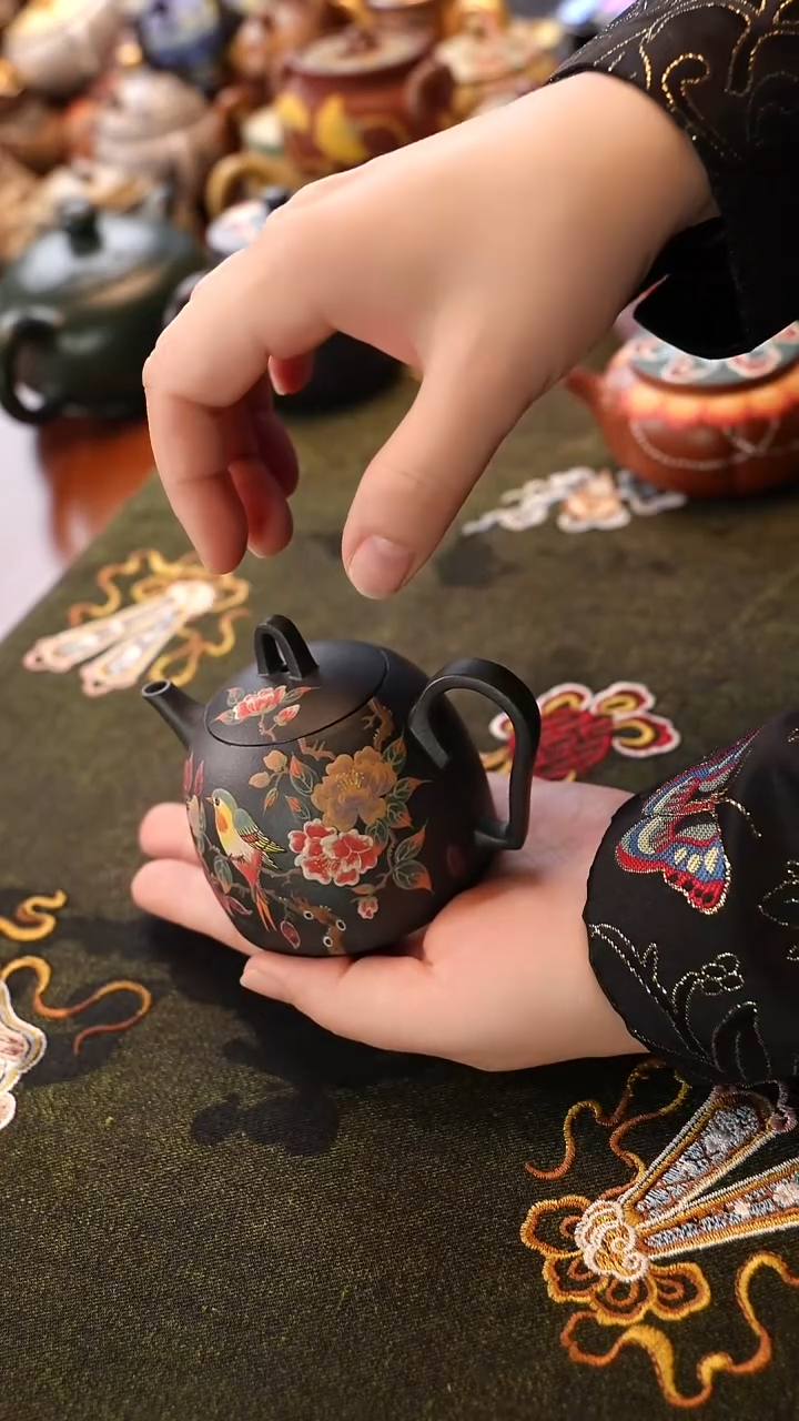 茶壶紫砂九零君子兰秦权