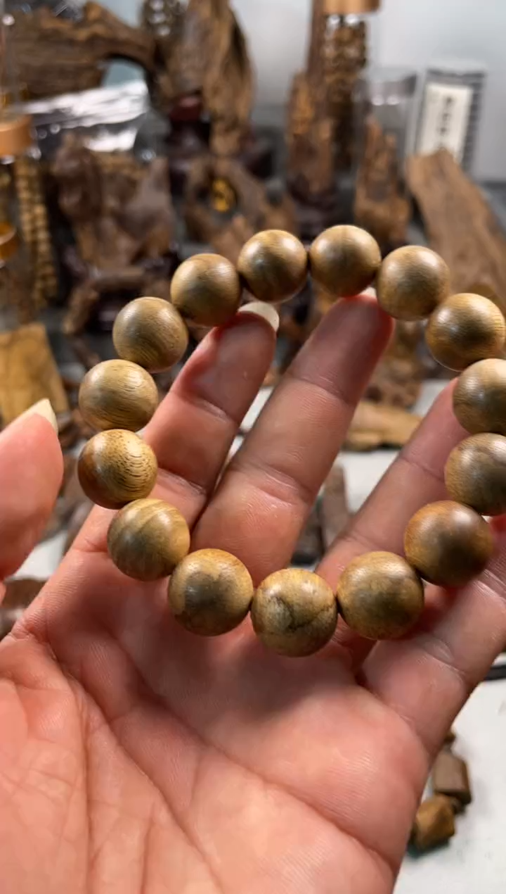 沉香碎屑沉香婆* 越南芽庄  越南芽庄 