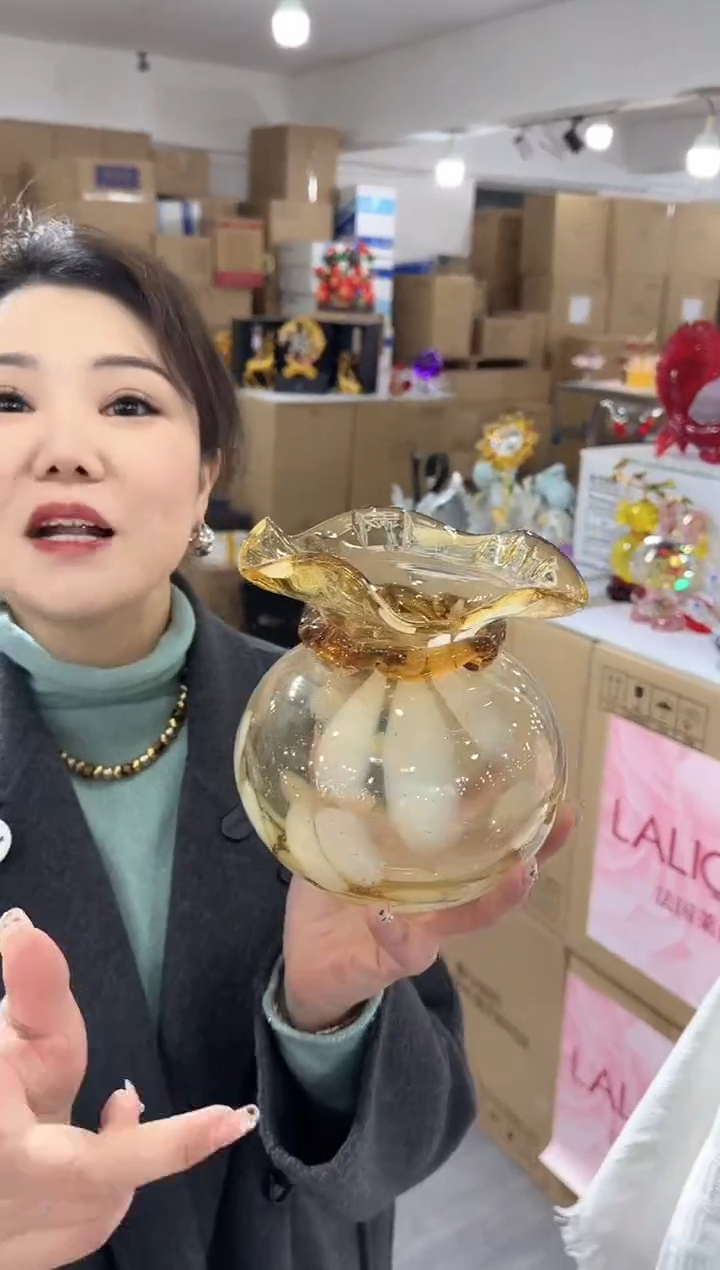 【闪购商品】琉璃泰新花器Q-19晚
