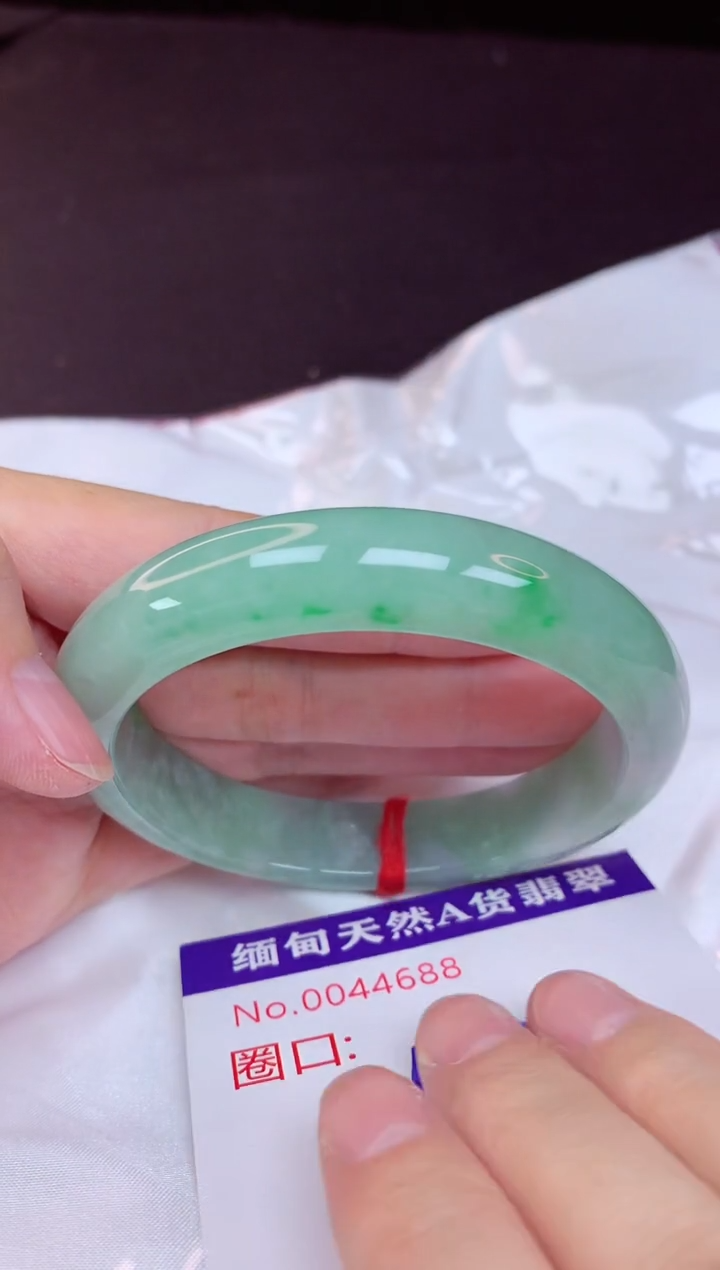 未镶嵌手镯翡翠58