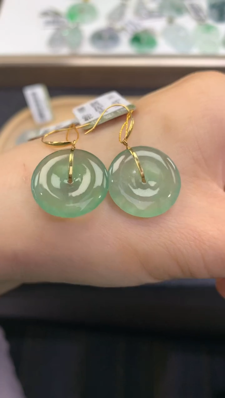【闪购商品】翡翠吊坠(不含链)18K金镶嵌..........翡翠耳饰
