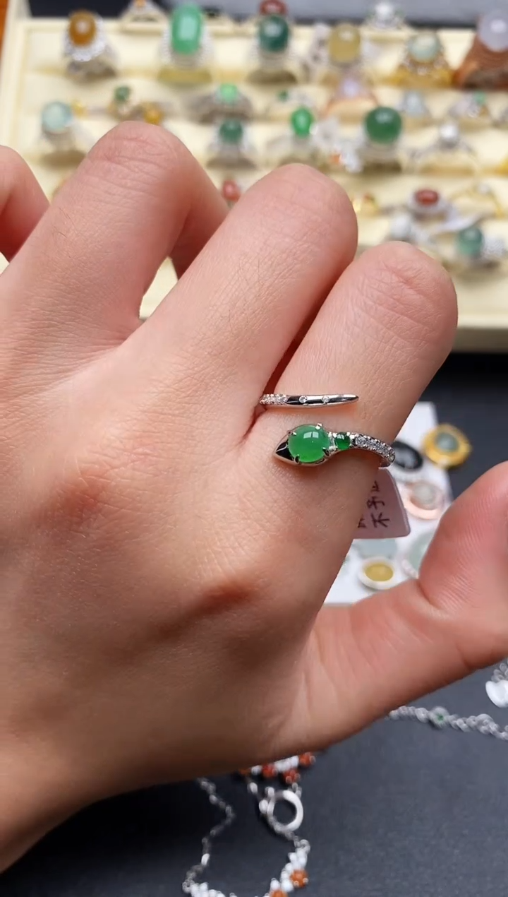 【闪购商品】翡翠戒指银S925镶嵌555555+3
