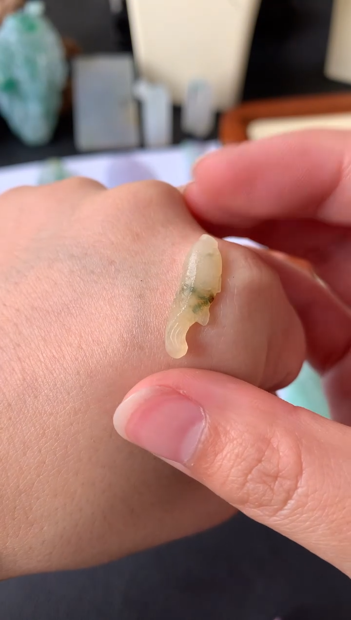 【闪购商品】定制翡翠未镶嵌翡翠