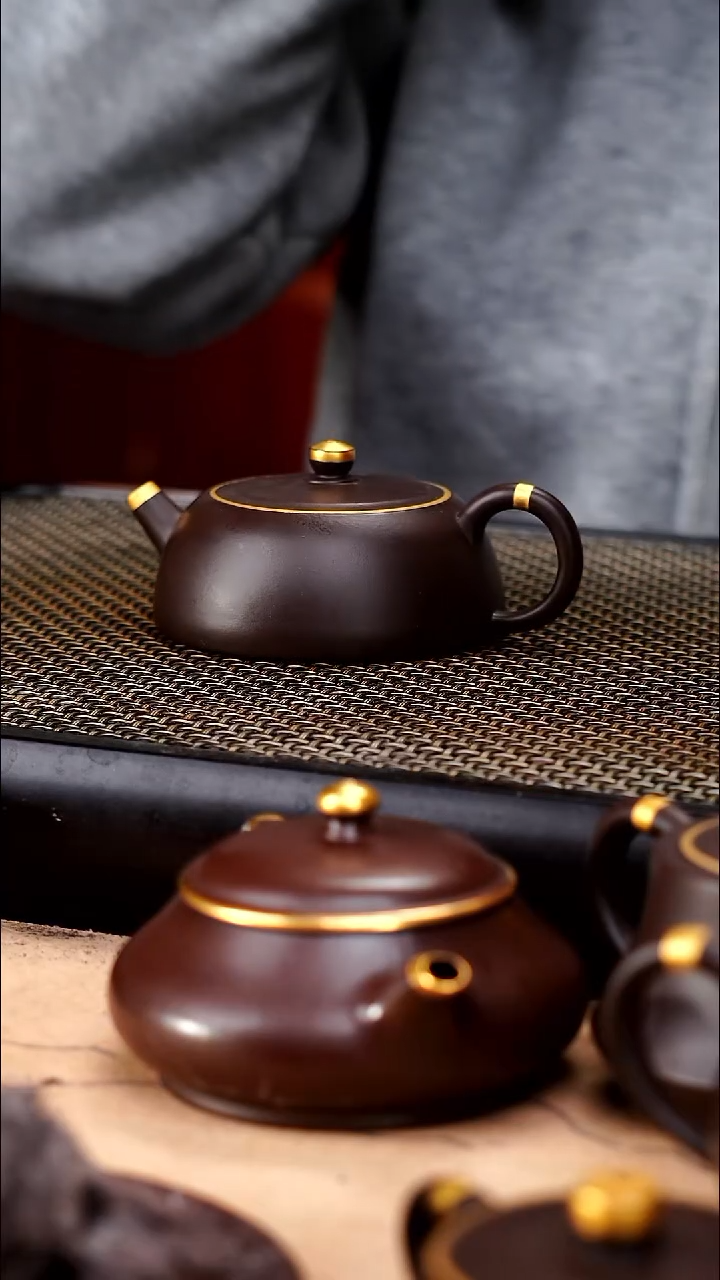 茶壶紫砂四号井茄皮紫泥描金募股款井栏100cc