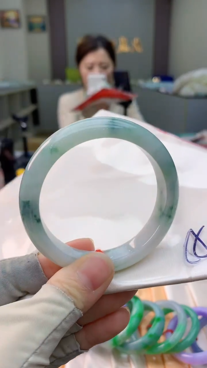 未镶嵌手镯翡翠0131775187