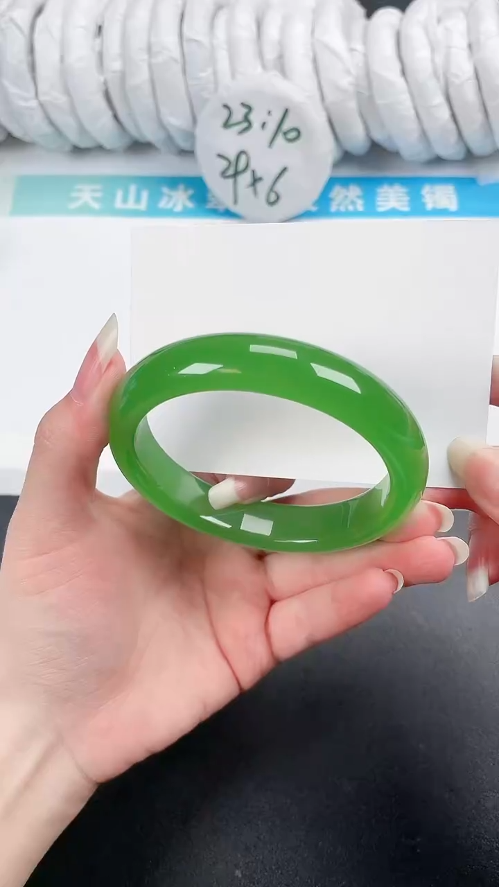 【闪购商品】石英质玉手镯未镶嵌367-63