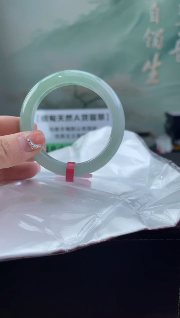 翡翠手镯未镶嵌3翡翠手镯