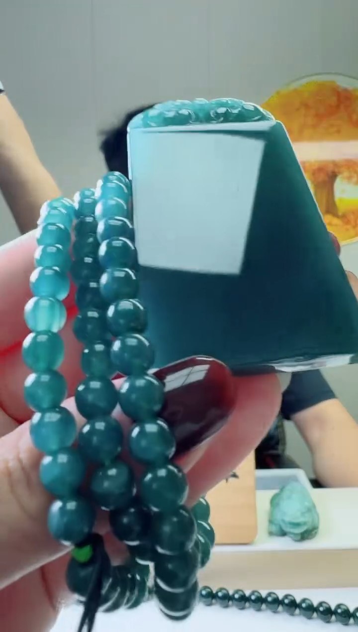 颈饰未镶嵌翡翠天然A货翡翠  多样性随机发其一       