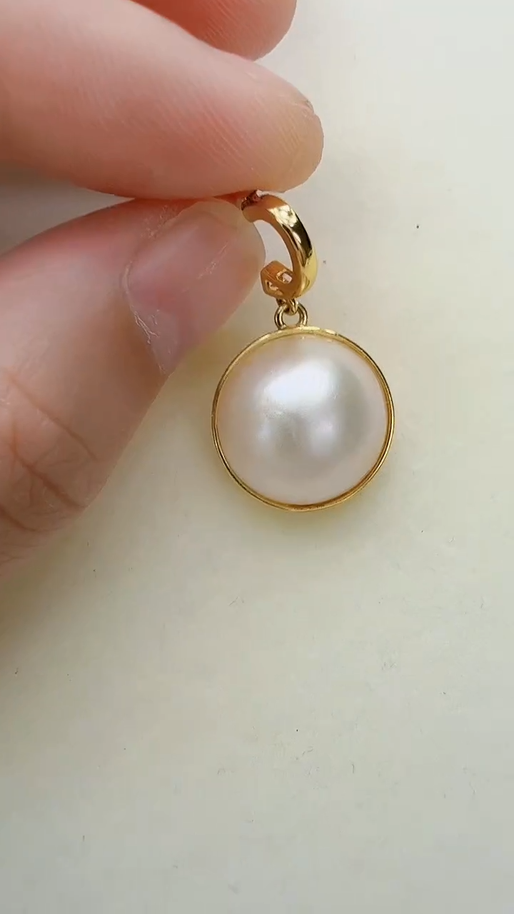 未镶嵌颈饰拼合珍珠（马贝珠）金色光板