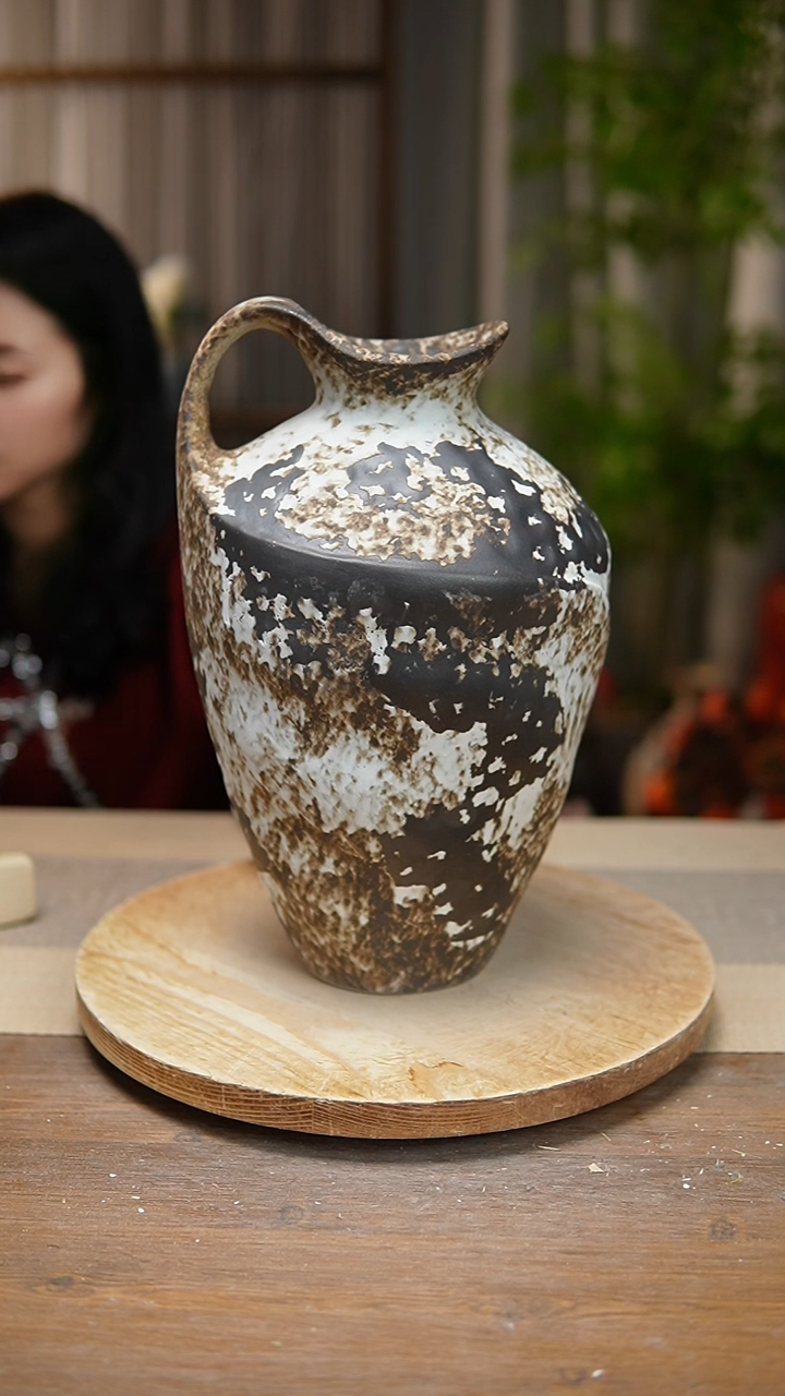 【闪购商品】陶瓷 花器诧寂黑奶壶