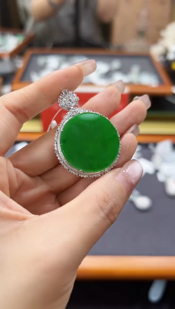 【闪购商品】翡翠颈饰18K金镶嵌DFZ0220-105